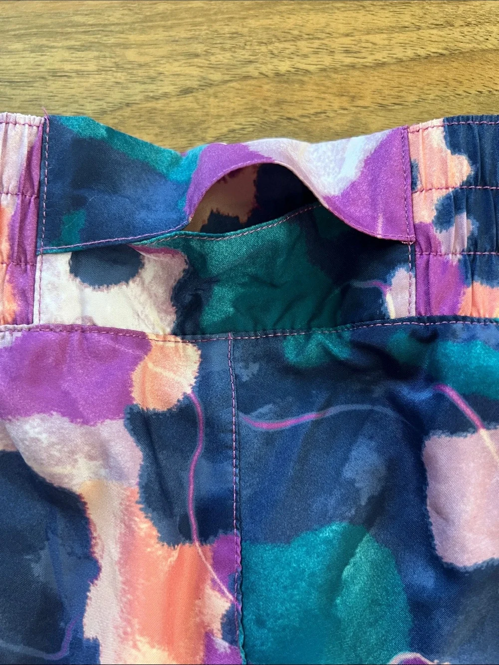 Reebok 2 in 1 Running Shorts Built In Shorts Womens XS Purple Print Pockets